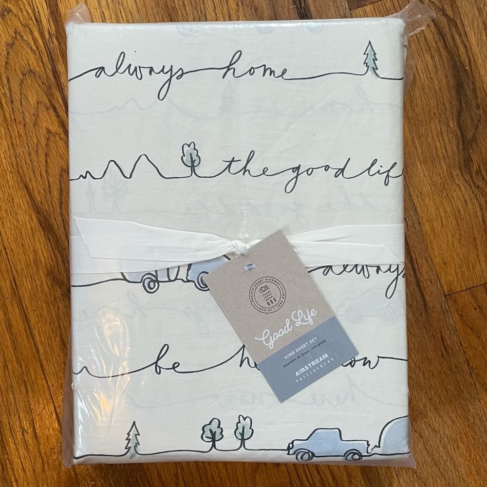 NWT NIP Airstream Camper Good Life king Sheets